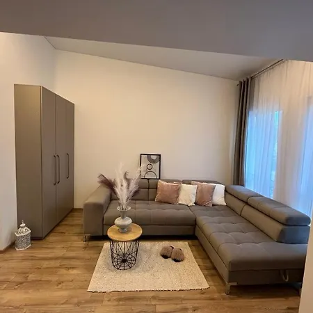 Nauji Maluno Apartamentai Apartment